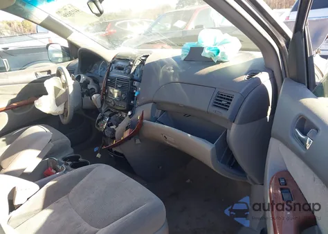 2005 Toyota Sienna Xle from USA, damaged, VIN 5TDZA22C75S300792